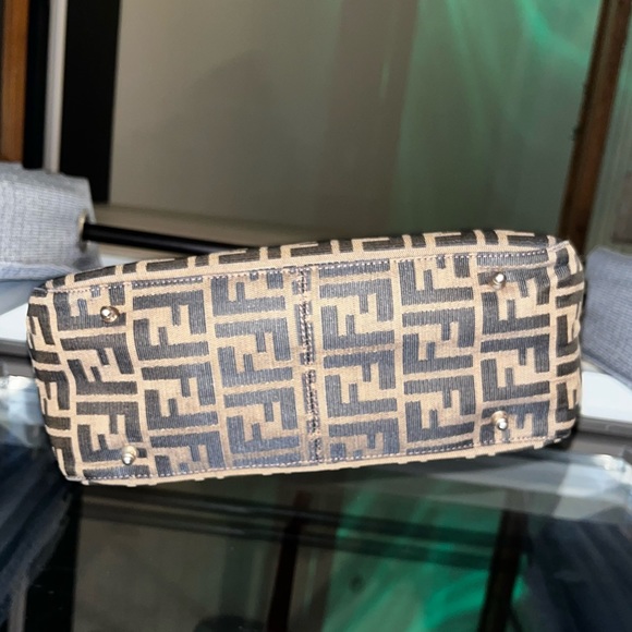 Fendi: Zucca Tobacco FF Handle Tote - Picture 13 of 16